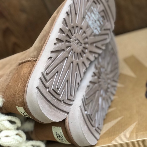 Ugg Australia tall bailey knit bow women boots - Picture 8 of 8